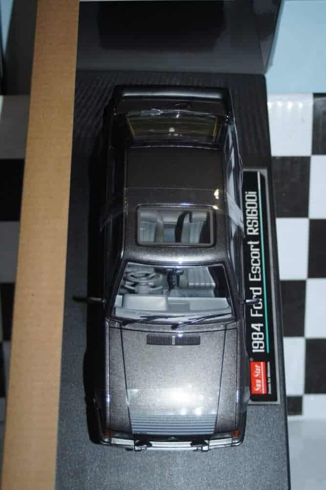 Sunstar ford escort rs 1600i 1984 graphite grey (rhd) ref h5000r 1:18 scale uk exclusive