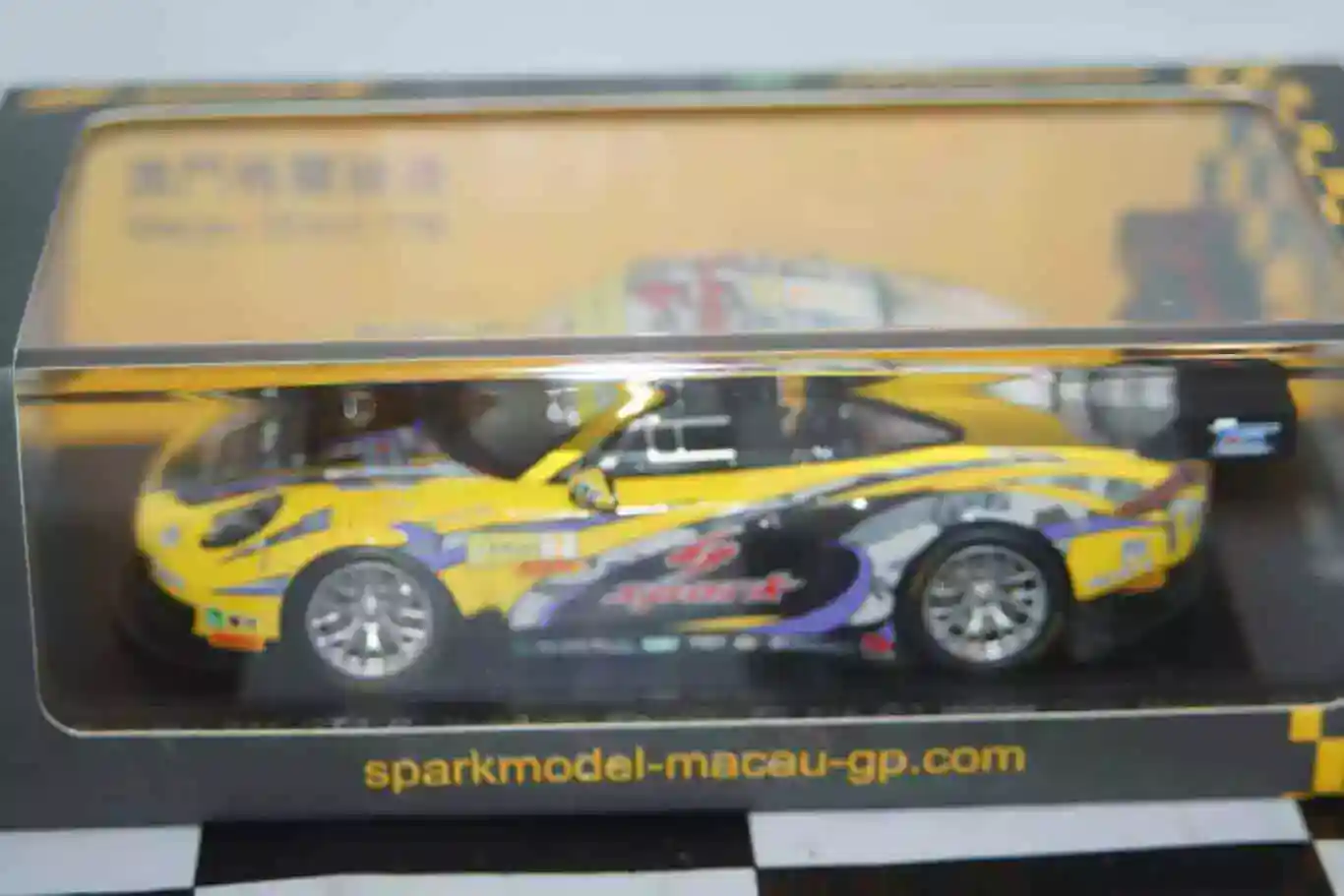 Spark porsche 911 gt3 7th fia macau 2017 1:43 resin sa138 ltd 300