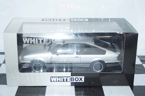 Whitebox opel monza a2 gse silver 1:24 wb124156-o