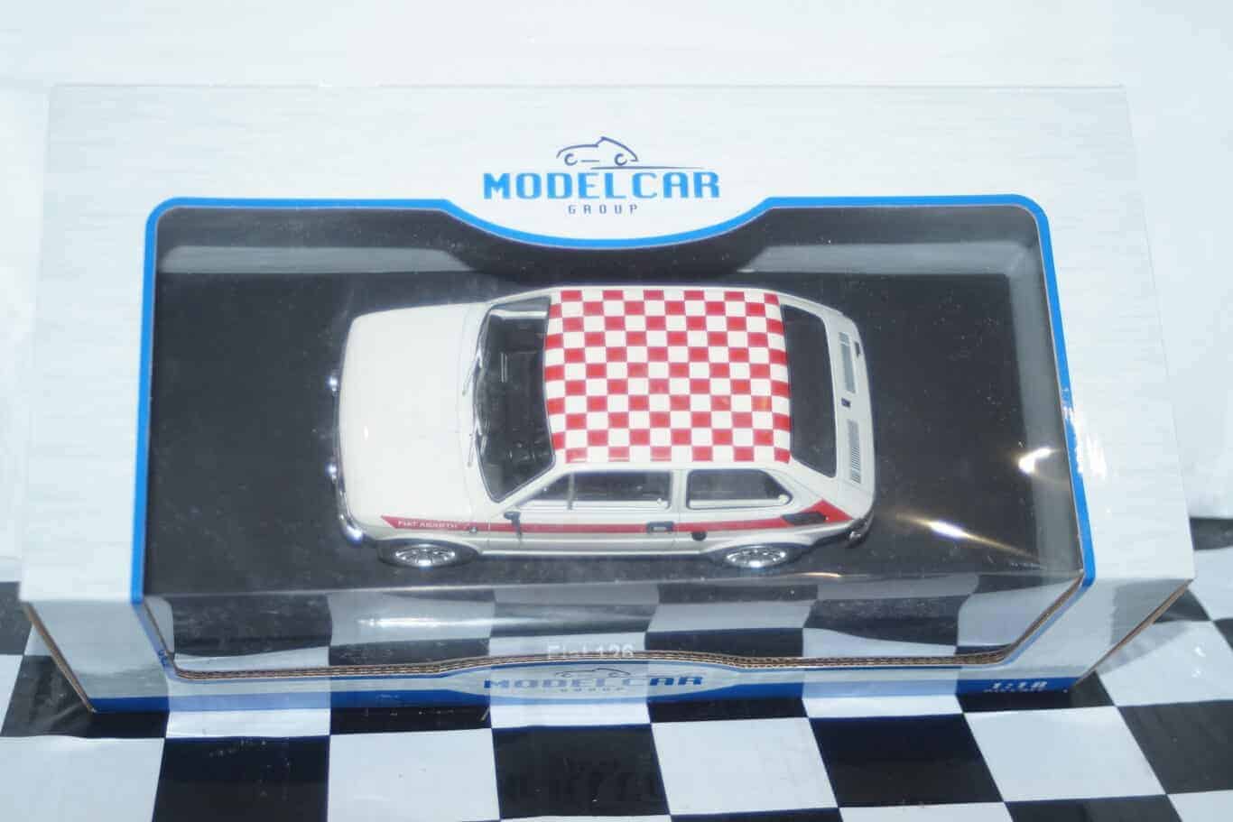 Model car group fiat 126  white mcg18325