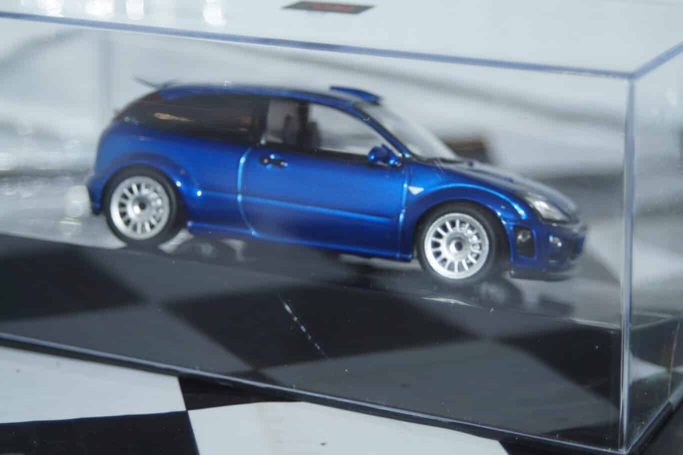 Ixo ford focus custom 1999 blue clc467n.22