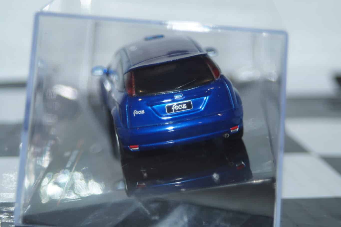 Ixo ford focus custom 1999 blue clc467n.22