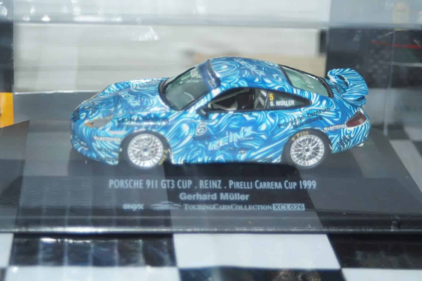 Onyx porsche 911 gt3 cup 1999 1:43 scale xcl026