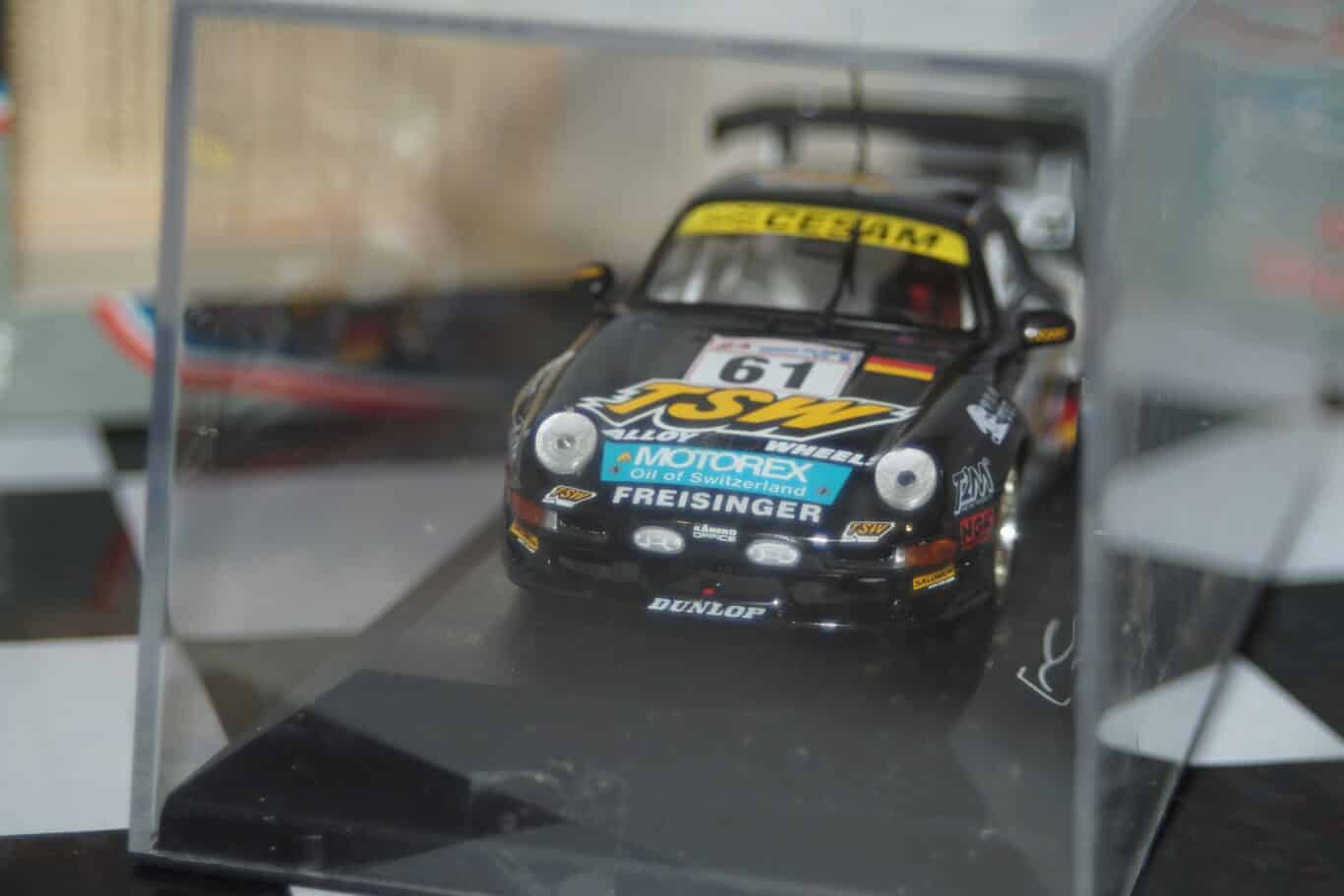 Onyx porsche 911 gt2 #61 le mans 1999 1:43 scale xlm99022