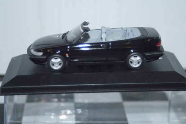 Minichamps (based) dealer box 900 9-3 saab convertible in black, 75 745612