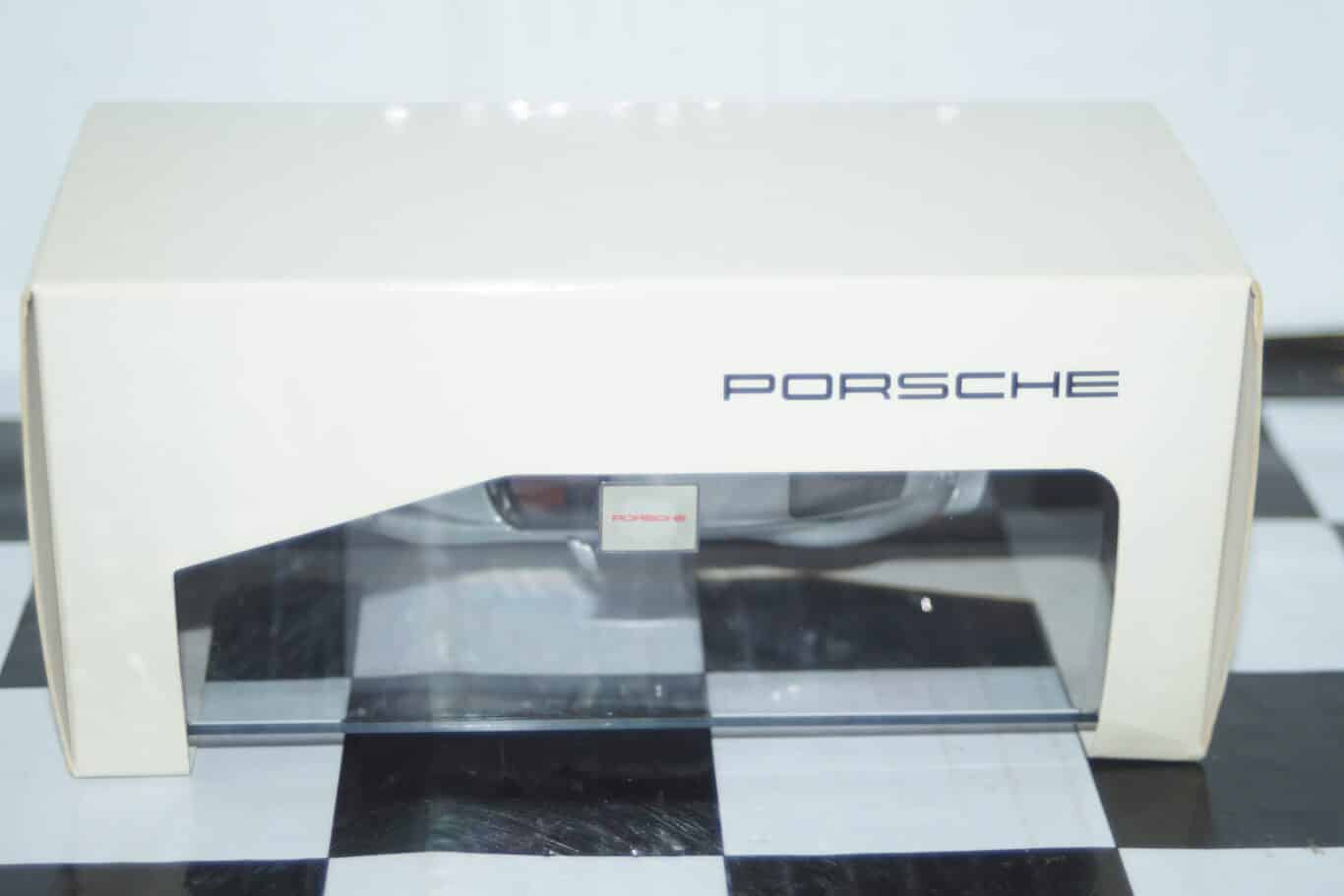 Minichamps porsche 911 turbo(997),wap 020 132 16 ,1:43