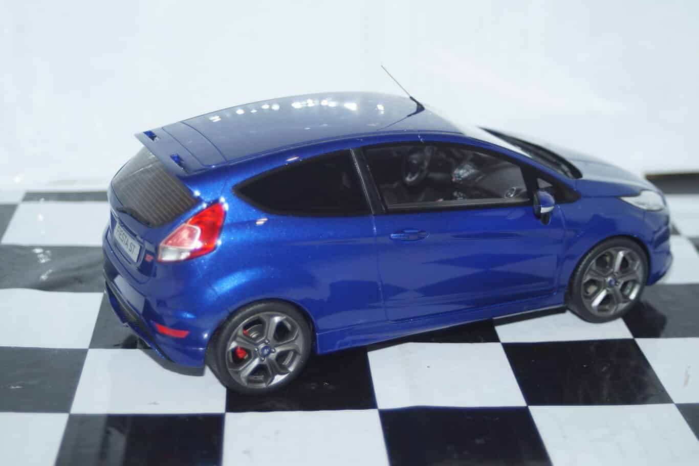 Otto ford fiesta mk7 st blue 2016 1:18 ot403