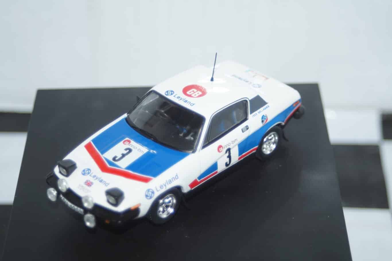 Trofeu triumph tr7 boucles de spa 1977 pond  ref 2004