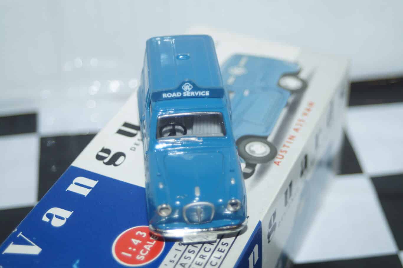 Vanguards austin a35 rac van  1/43 diecast va17000