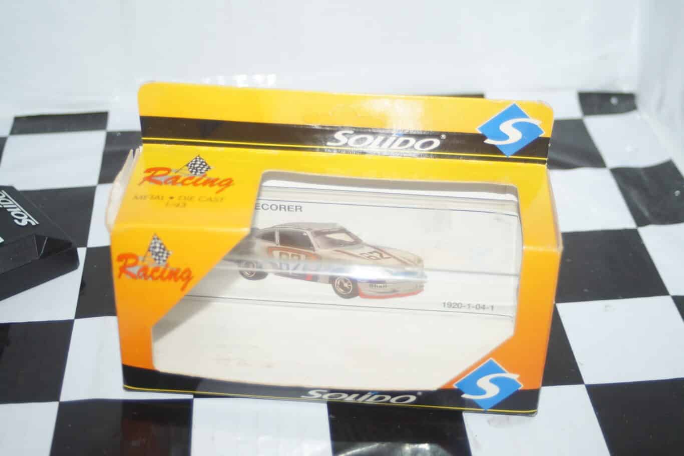 Solido porsche carrera (includes decals) 1:43rd ref 1920