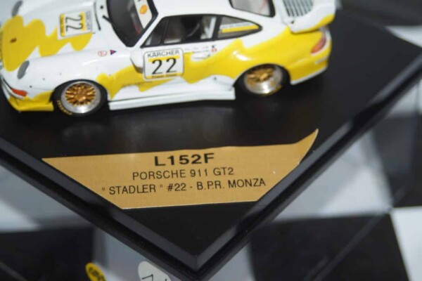 Vitesse porsche 911gt2 #73 le mans 1998 1:43 ref v98175(broken lid)
