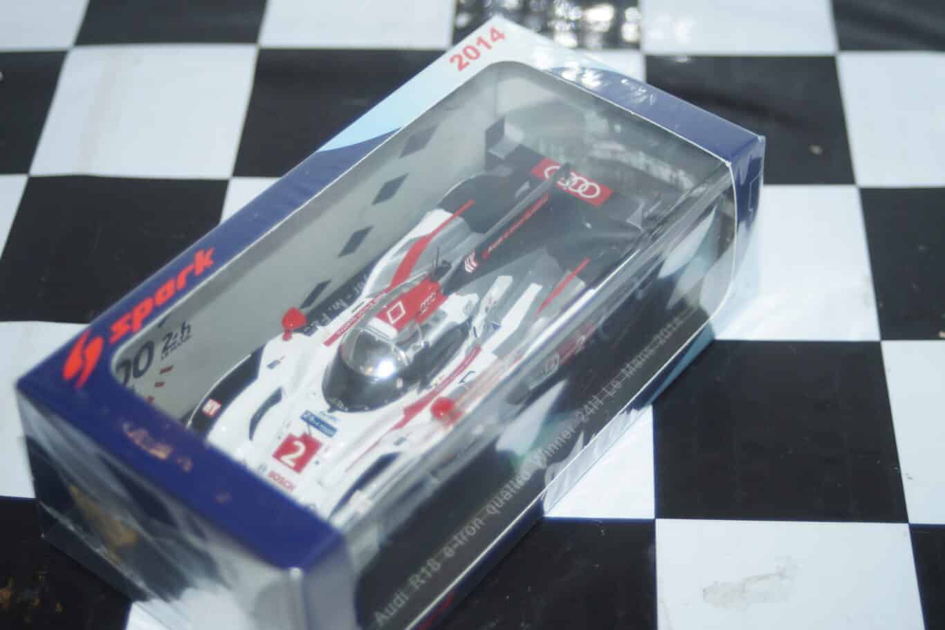 Spark audi r18 e-tron quattro winner 24h le mans 2014 1:43 ref 43lm14