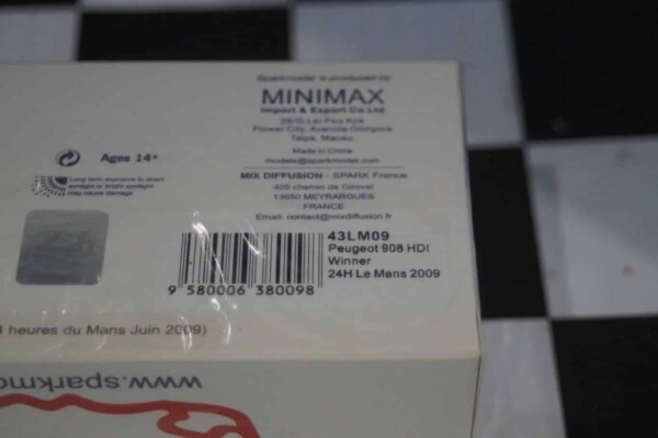 Spark peugeot 908 hdi winner 24h le mans 2009 (signed) 1:43 ref 43lm09