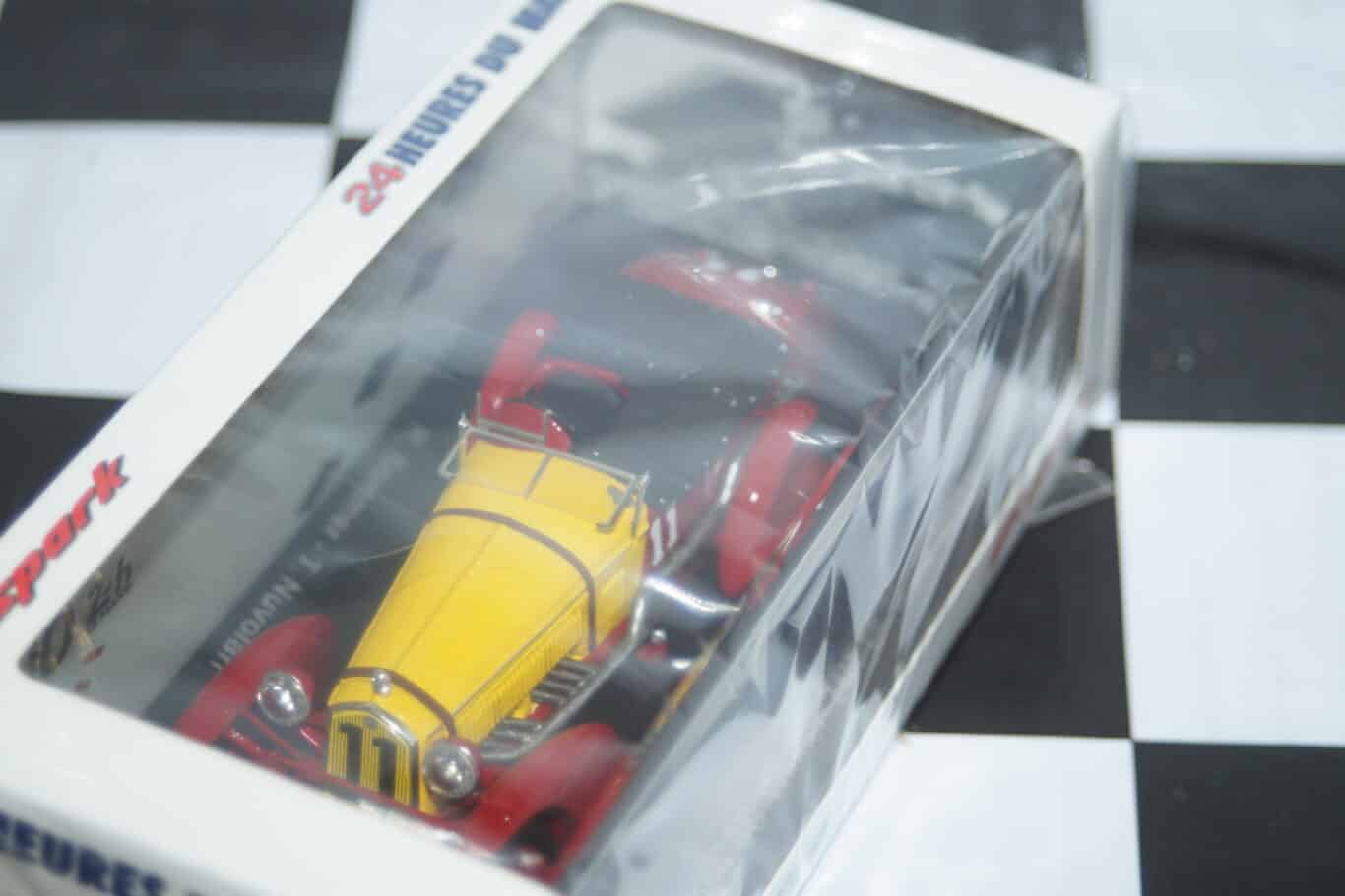 Spark alfa romeo 8c winner 24h le mans 1933 1:43 ref 43lm33