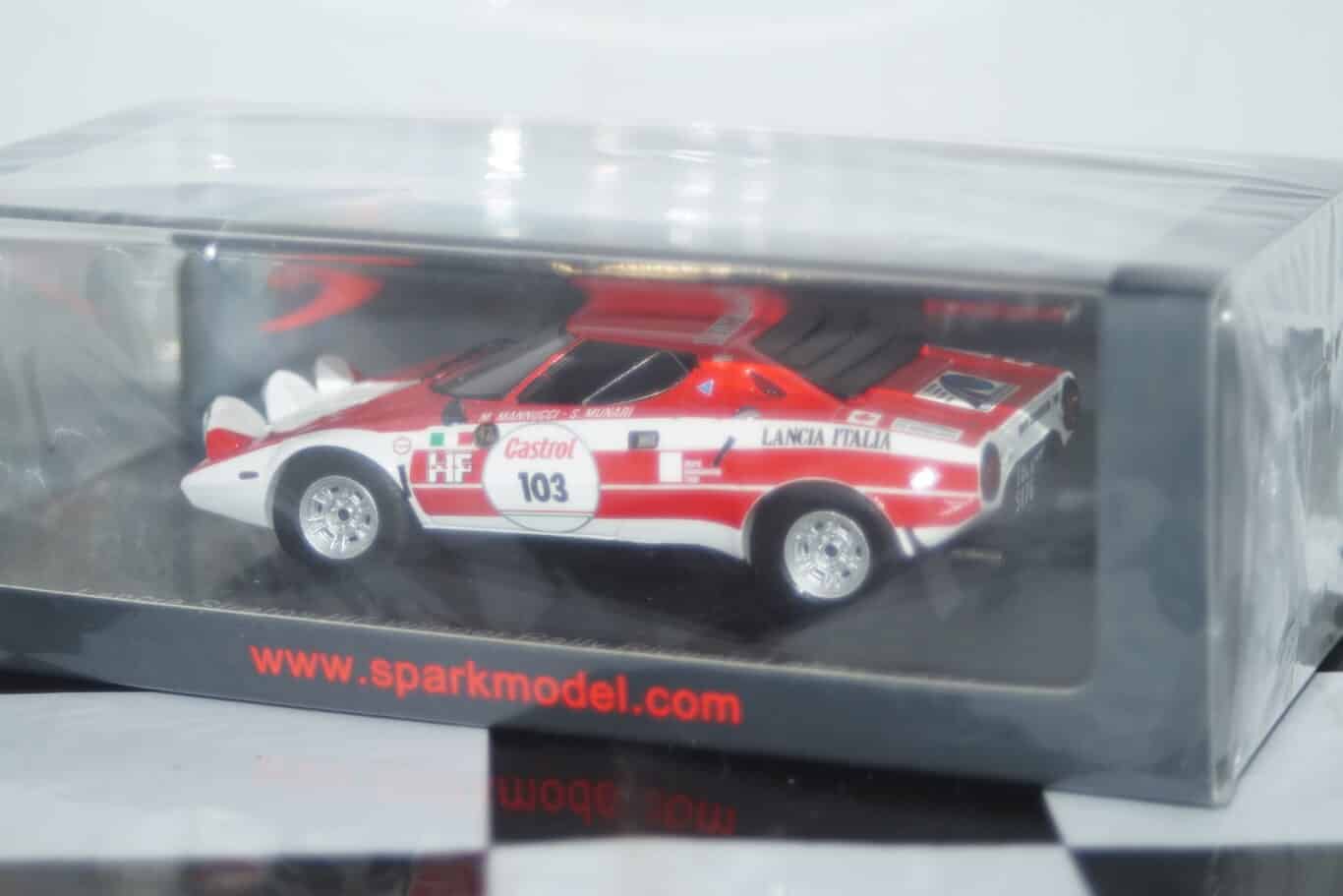 Spark lancia stratos hf rally tour de corse 1972  ref s9070