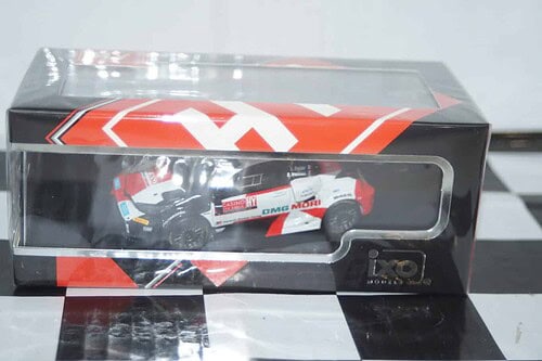 Ixo pandem gr yaris white moc327.22