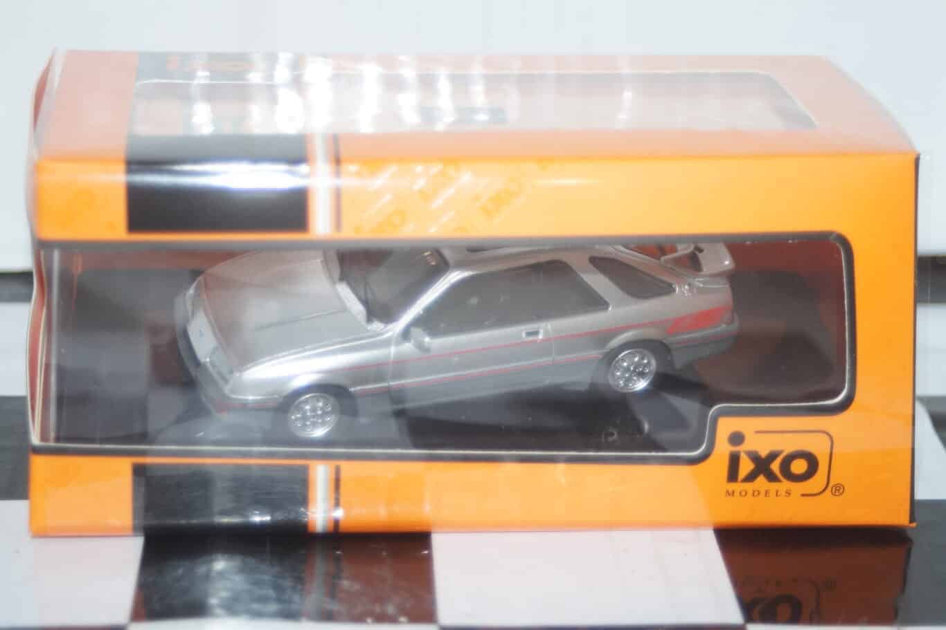 Ixo ford sierra xr4i silver diecast 1:43 clc483n.22