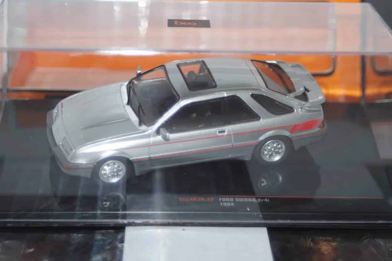Ixo ford sierra xr4i silver diecast 1:43 clc483n.22
