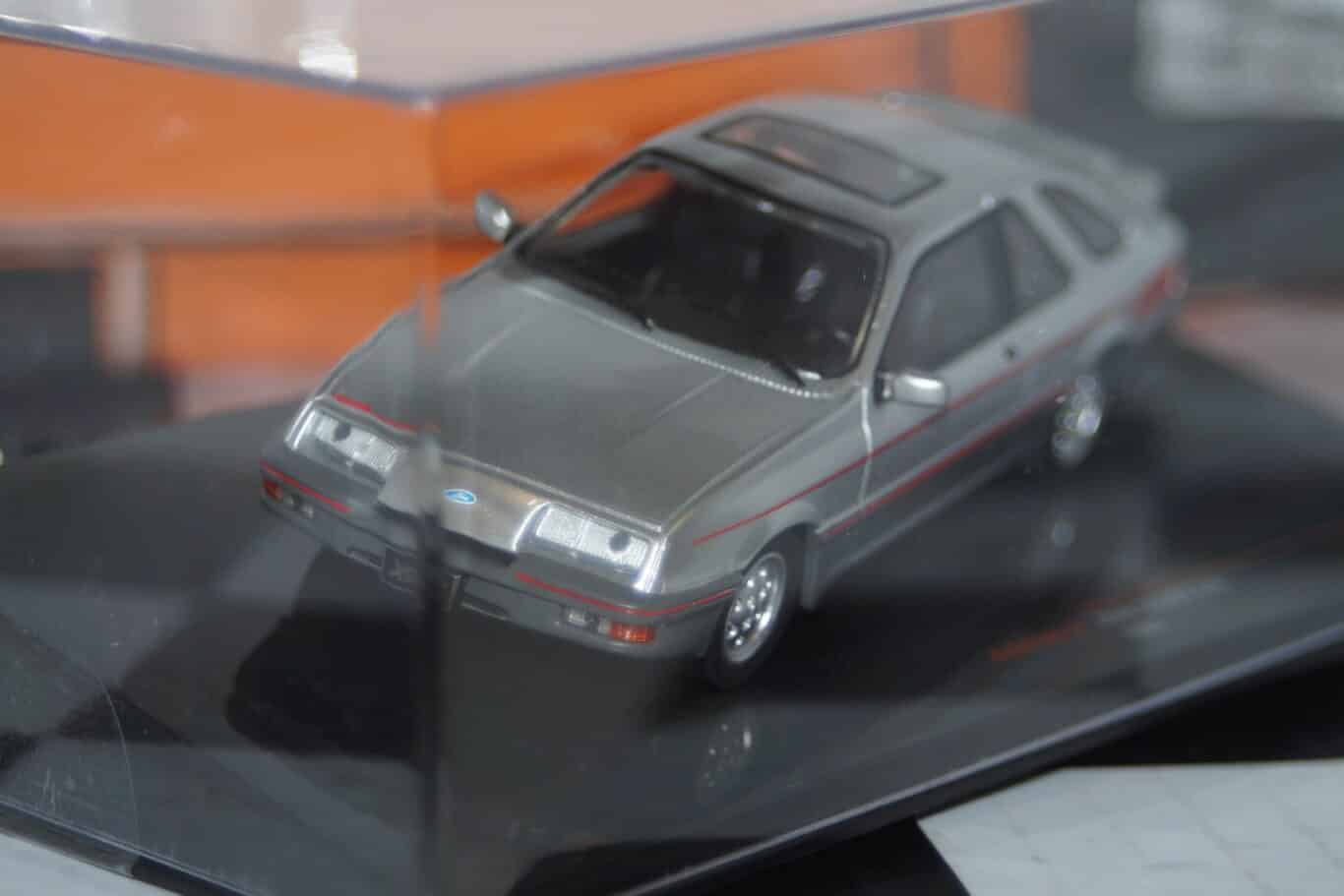 Ixo ford sierra xr4i silver diecast 1:43 clc483n.22