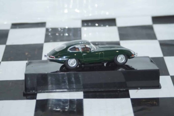 Ixo ford escort mk3 rs turbo 1984 diecast 1:43 clc420n