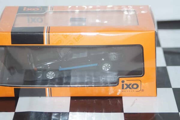Ixo ford escort mk3 rs turbo 1984 diecast 1:43 clc420n