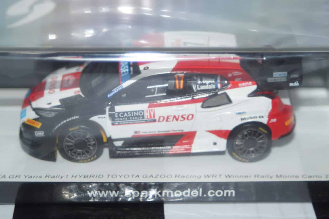 Spark toyota gr yaris wrt 3rd rally safari kenya #18 2022 t.katsuka 1:43 resin s6710