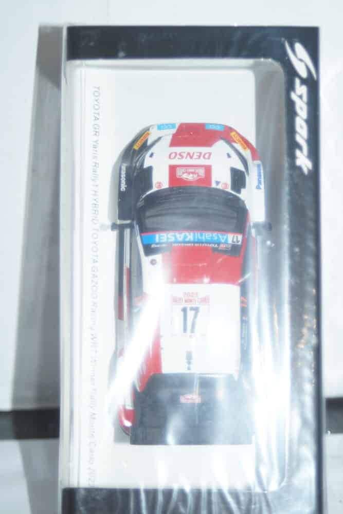 Spark toyota gr yaris wrt 3rd rally safari kenya #18 2022 t.katsuka 1:43 resin s6710