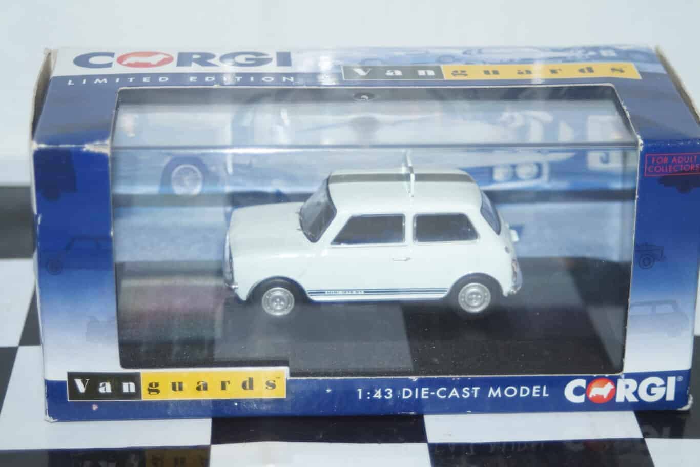 Corgi vanguards mini 1275gt white 