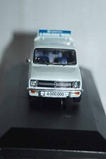 Corgi vanguards mini 1275gt white "the 4,000,000th mini" va13505 1:43 scale