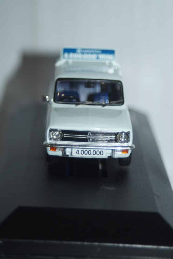 Corgi vanguards mini 1275gt white 