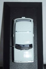 Corgi vanguards mini 1275gt white "the 4,000,000th mini" va13505 1:43 scale