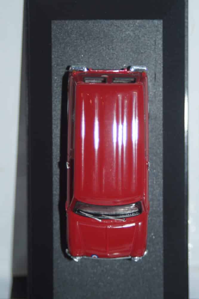 Corgi vanguards morris minor traveller blue ref va01011