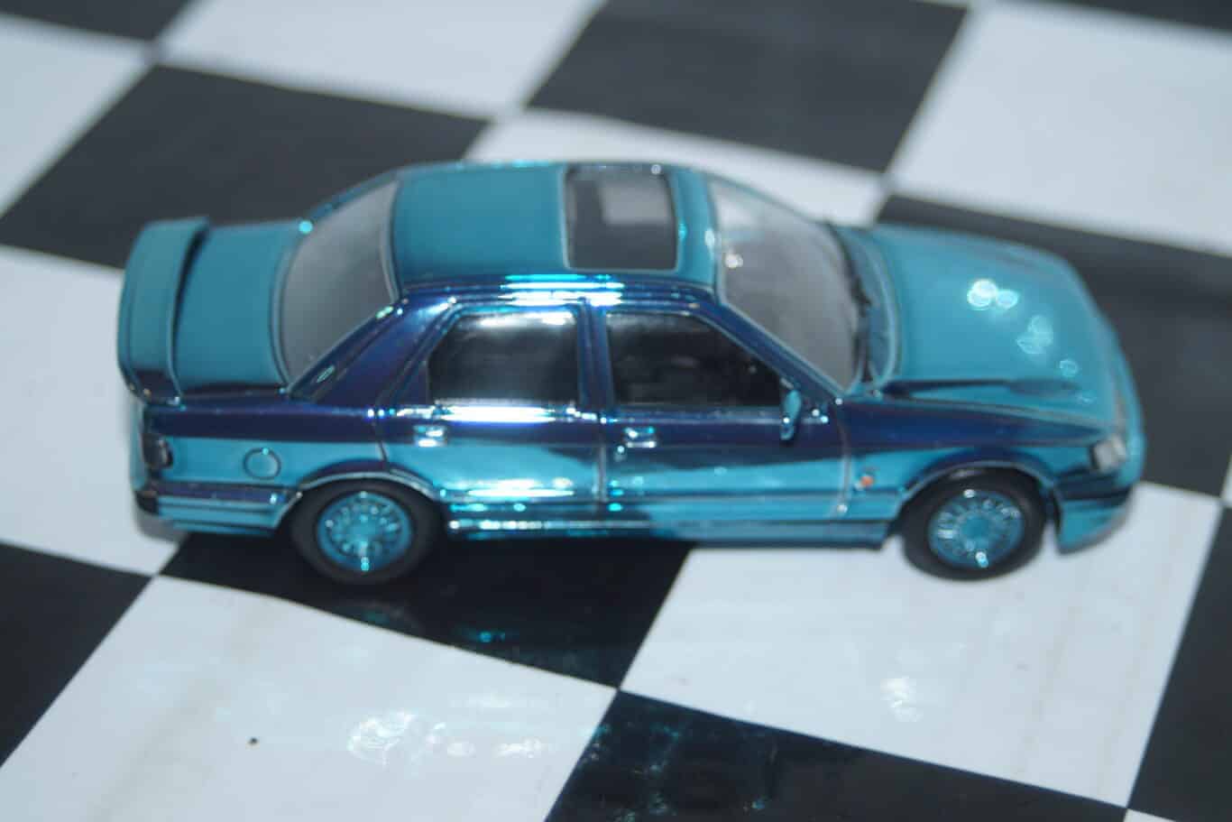Corgi vanguards sierra sapphire cosworth 4 x 4 mica-chrome va10003 1:43 scale