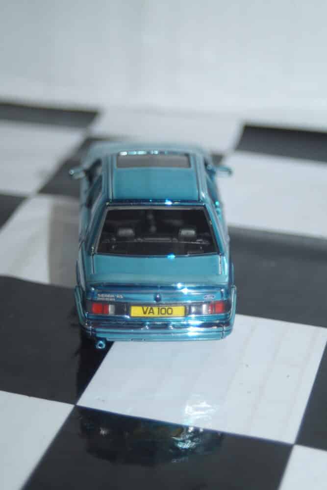 Corgi vanguards sierra sapphire cosworth 4 x 4 mica-chrome va10003 1:43 scale