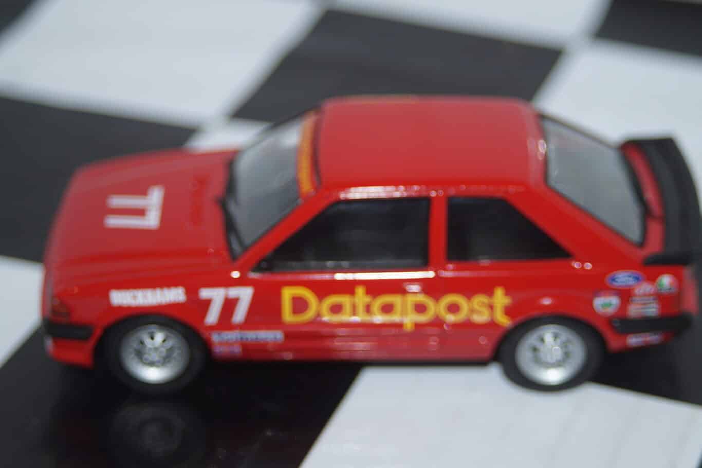 Vanguards ford escort mk3 rs 1600i r.longman ref va11000 1:43