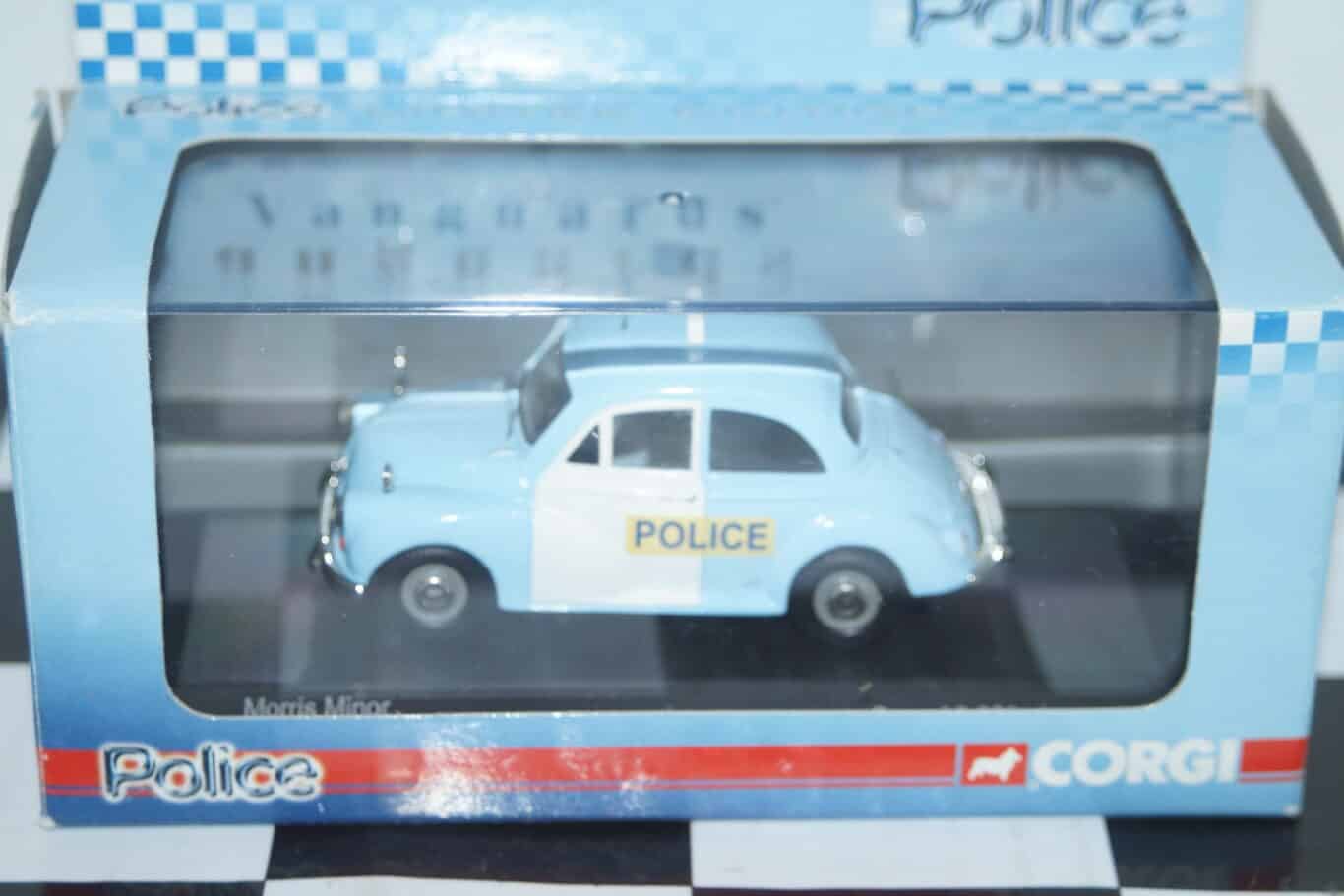 Corgi vanguards morris minor traffic police 75th anniversary ref va05806