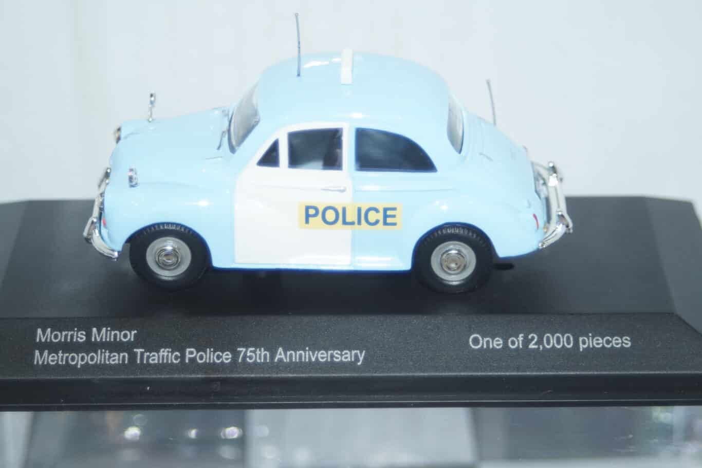 Corgi vanguards morris minor traffic police 75th anniversary ref va05806