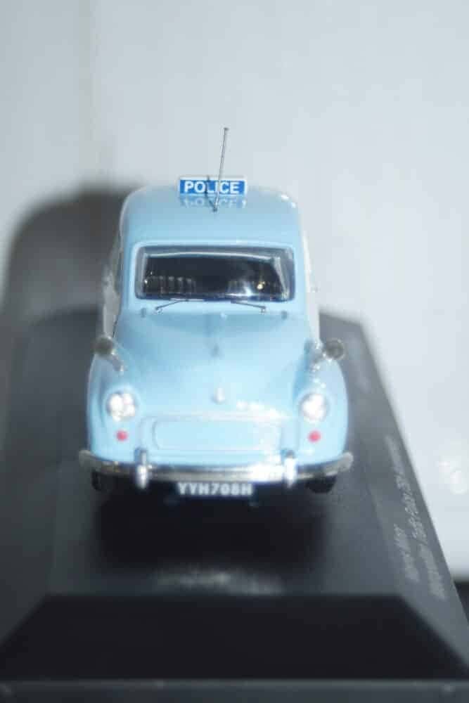 Corgi vanguards morris minor traffic police 75th anniversary ref va05806