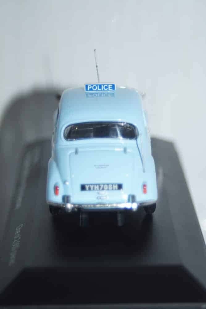 Corgi vanguards morris minor traffic police 75th anniversary ref va05806