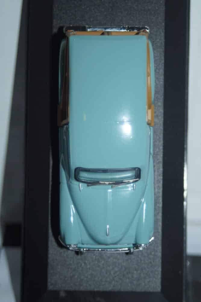 Corgi vanguards morris minor pick up sandy beige ref va08303
