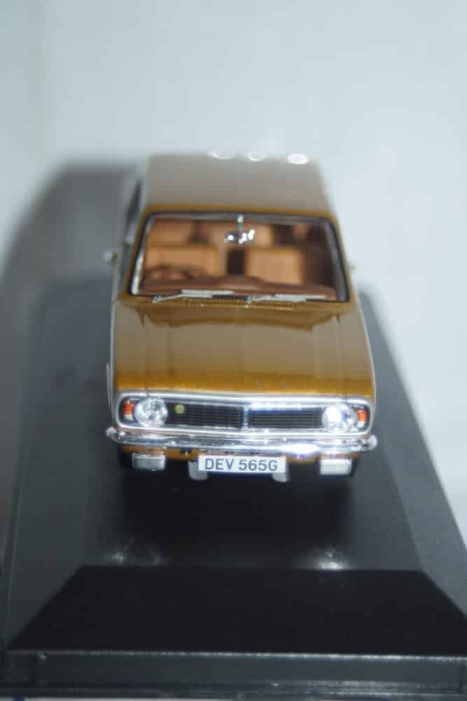 Vanguards ford cortina mk3 2000e black ref va10317