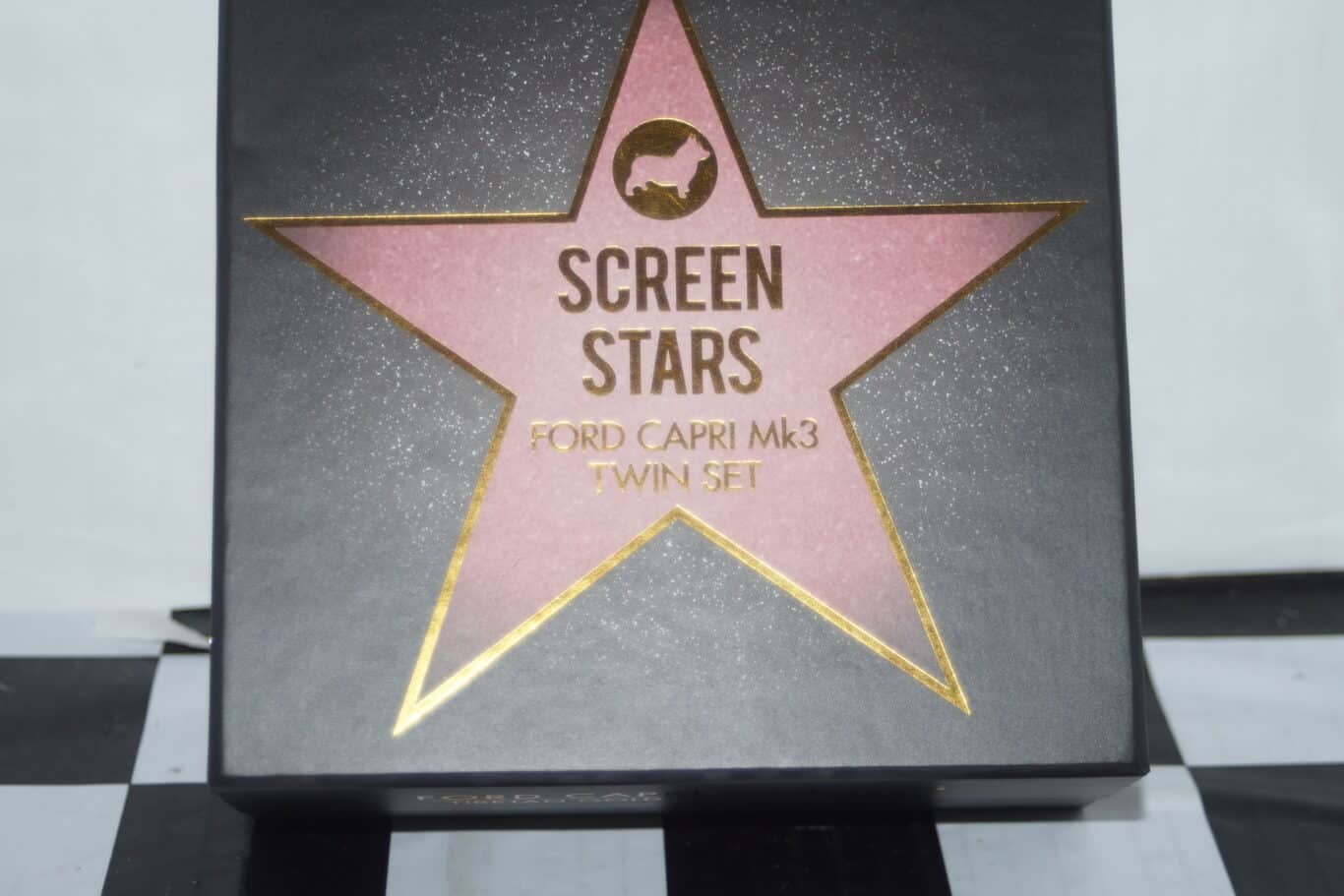 Corgi ford sierra cosworth 4 x 4 lombard rally 1991 ref va10007 1:43rd