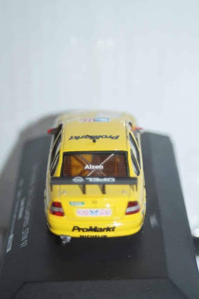 Onyx vauxhall vectra btcc 1996 cleland 1:43 scale xt003