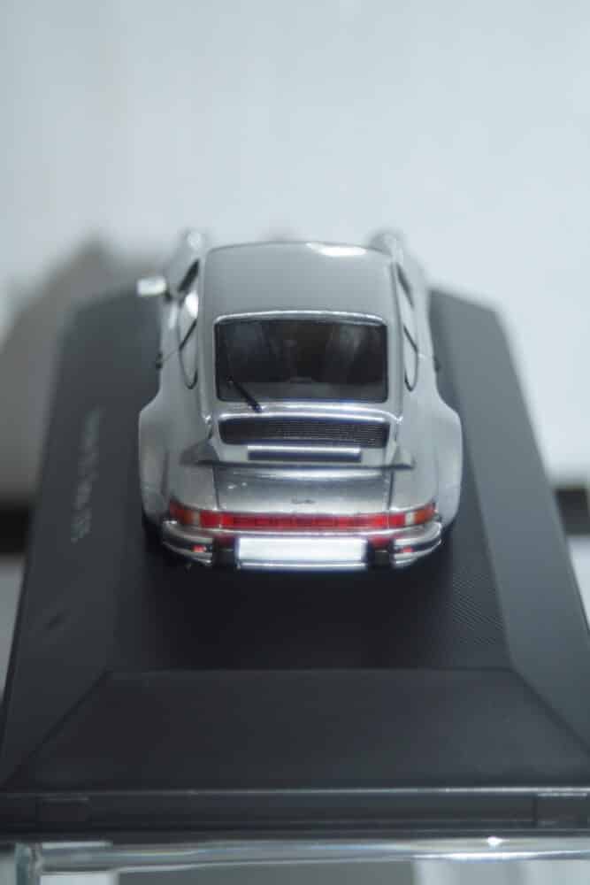 Atlas editions ixo based porsche 911 turbo 1975 silver 1:43 diecast