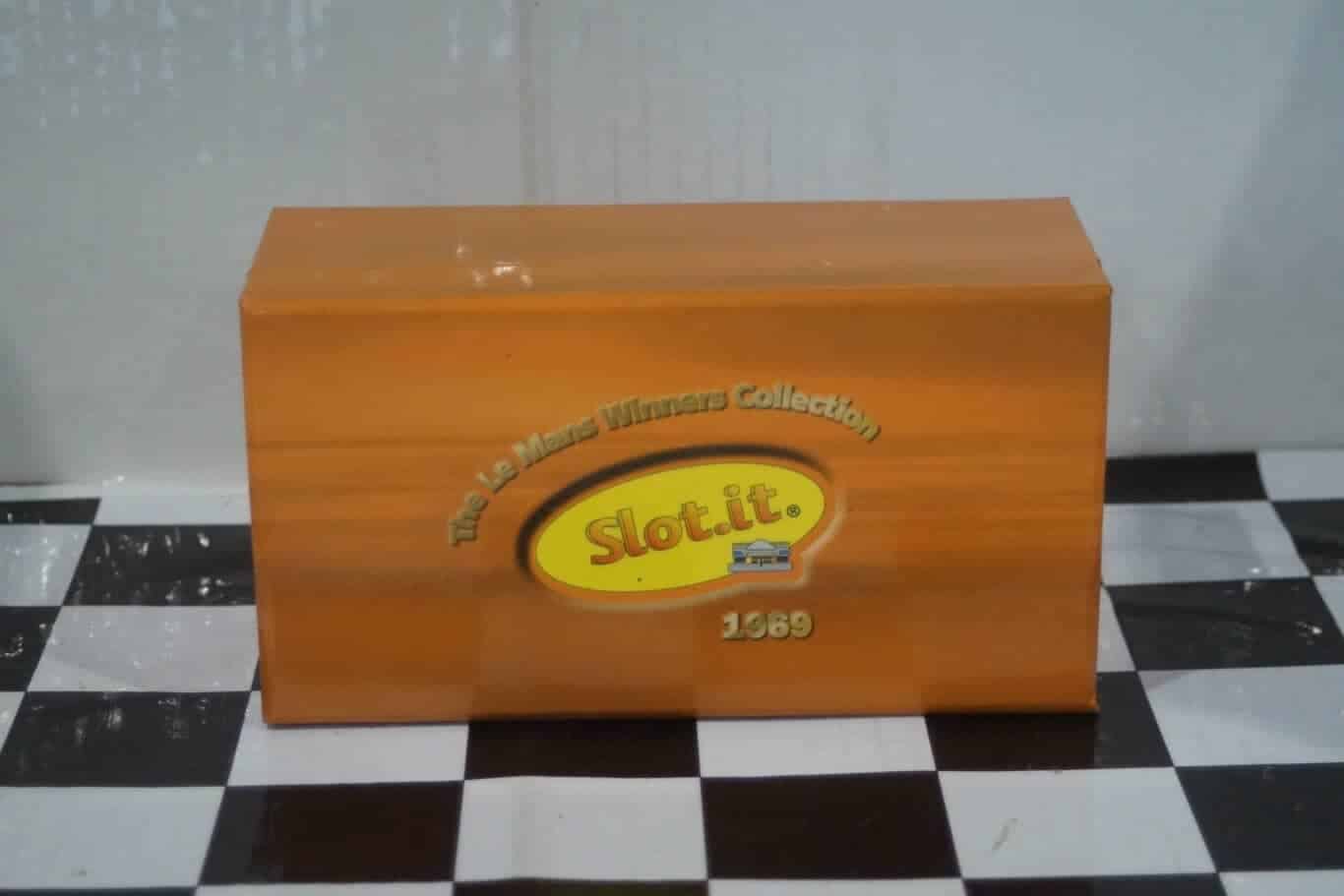 Slot it ford gt 40 1st 24h le mans 1969 #6 j.ickx cw09