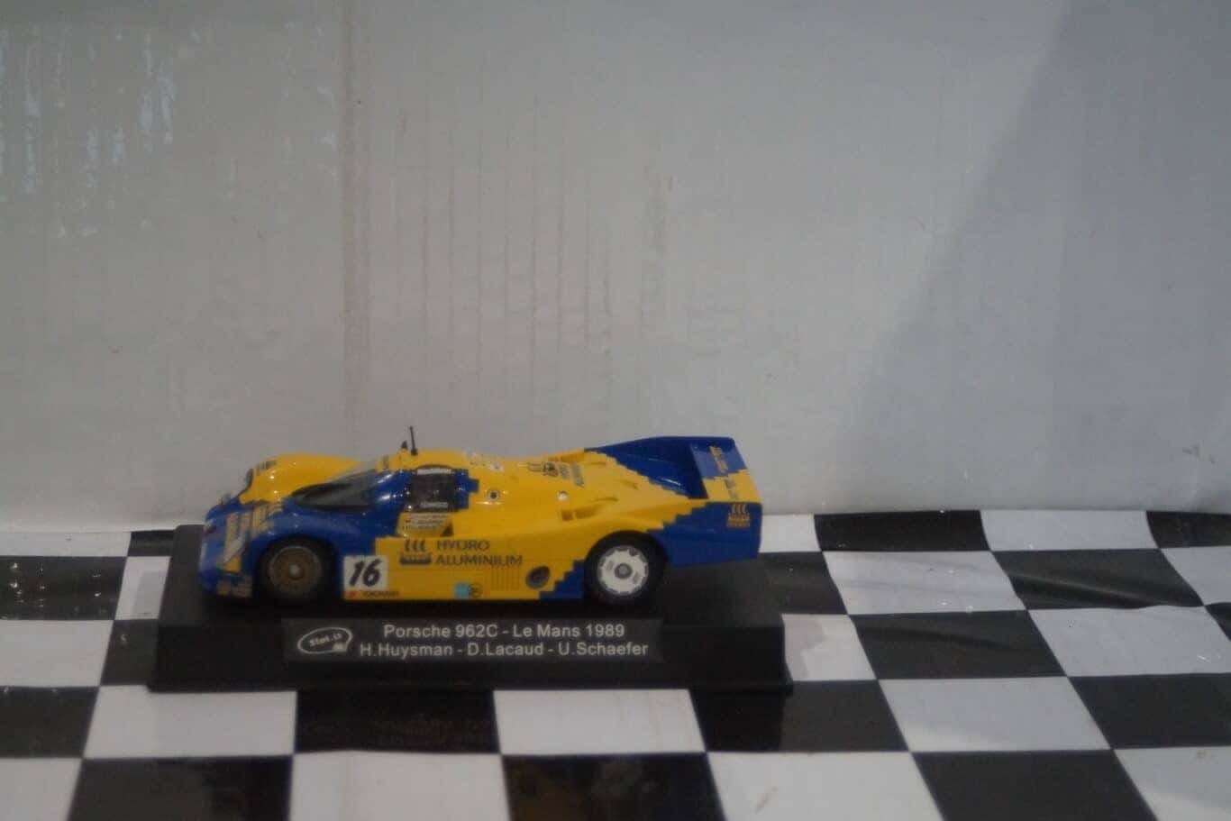 Slot.it porsche 962c lemans 1989 sica03e