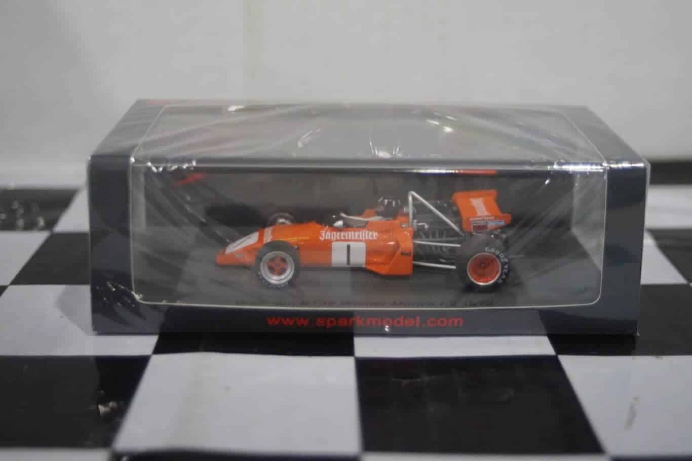 Spark brabham bt26a 6th dutch gp1969 #11 j.brabham 1:43 resin s8318