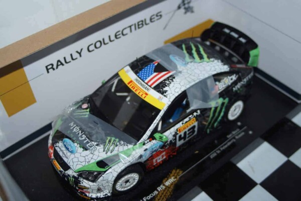 Sunstar ford focus rs wrc 2010 rallyday show at castle combe circuit ken block ref 3956 1:18 scale