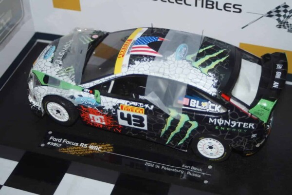Sunstar ford focus rs wrc 2010 rallyday show at castle combe circuit ken block ref 3956 1:18 scale