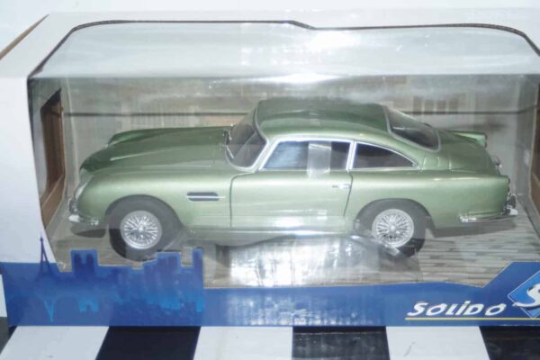 Solido aston martin db5 porcelain green 1964 1:18 diecast s1807102